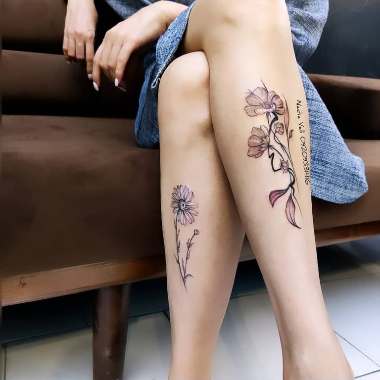 تاتو گل بابونه روی ساق پا