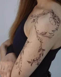 تاتو اثر هنری روی بدن