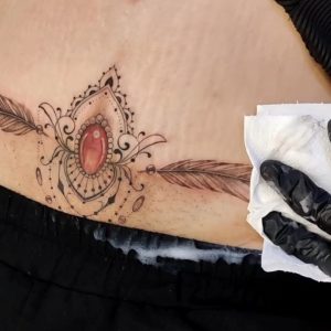 تاتو کاور اسکار ابدومینوپلاستی شکم